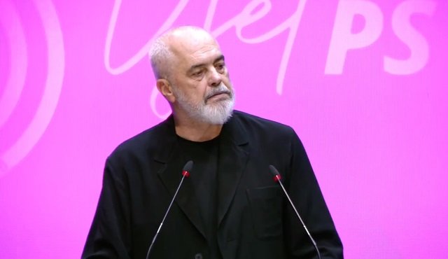 Rama shigjeton opozitën në Dibër: PS ka mbështetur UÇK, të tjerët i shisnin naftë Millosheviçit