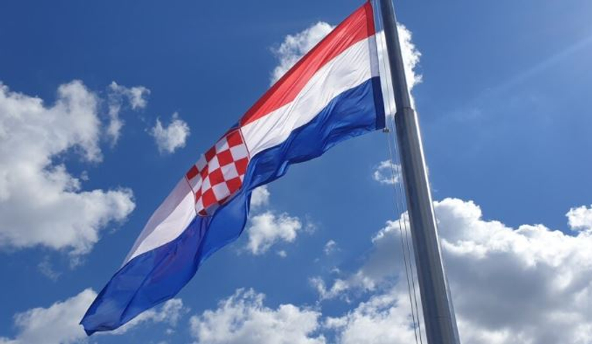 Kroacia ndalon shitjen e pijeve energjike për personat nën 18 vjeç