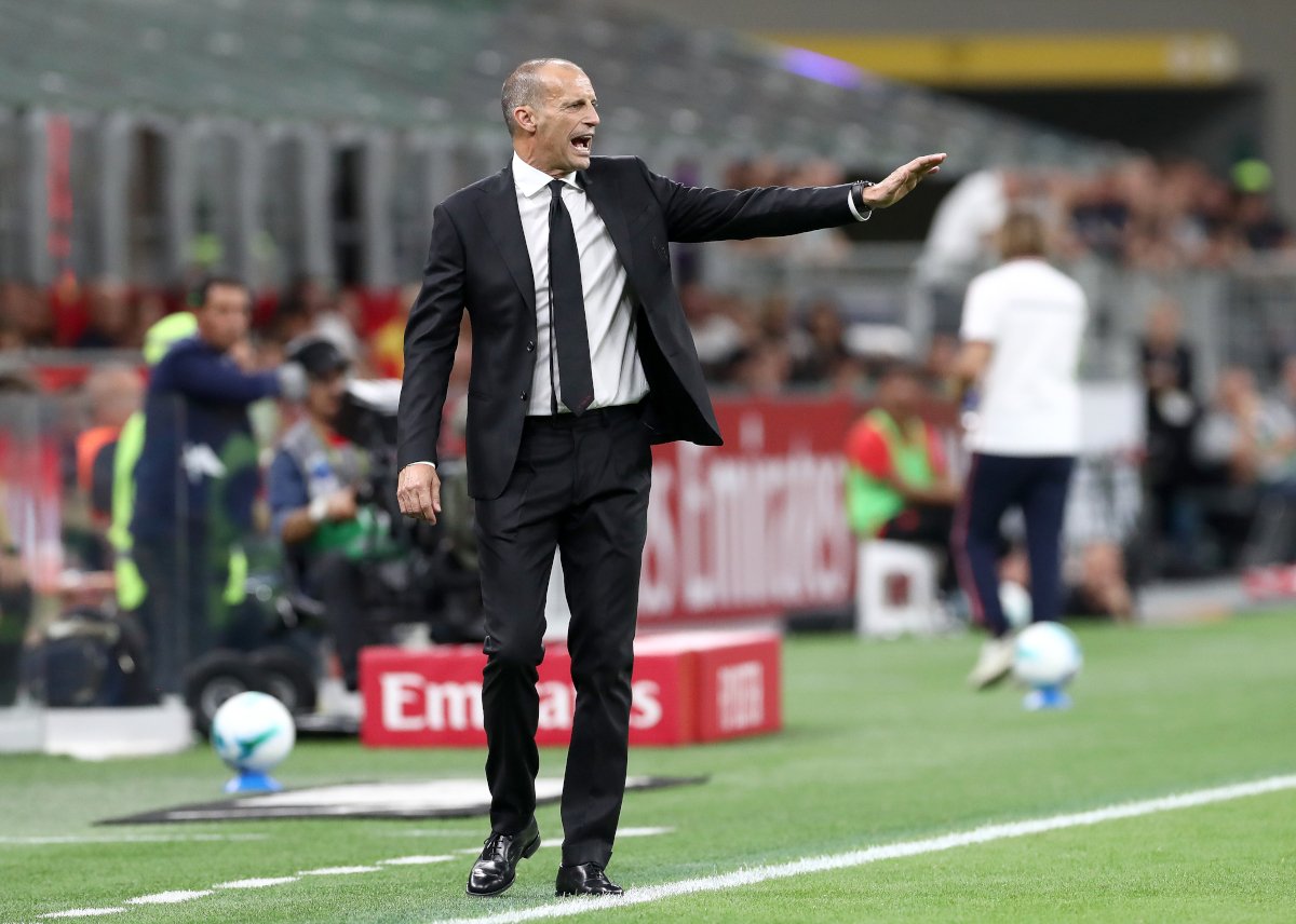 Trajneri po pret paratë e Milanit
