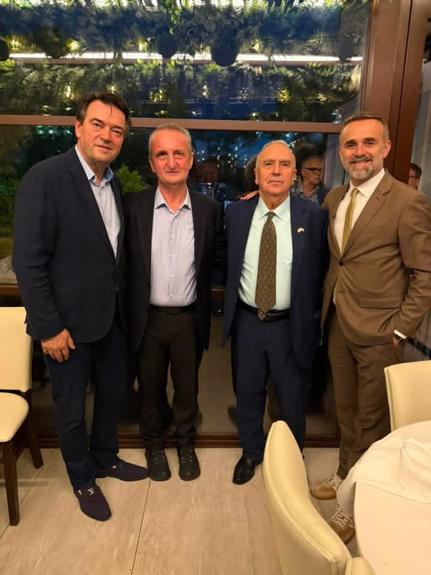 Kosova qëndron me Amerikën   gjithmonë dhe përgjithmonë