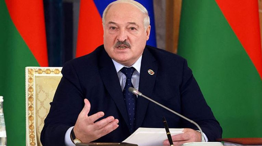 lukashenko-macron-duhet-te-marre-rol-kyc-ne-bisedimet-e-mundshme-be-rusi-meloni-nje-grua-nuk-mund-te