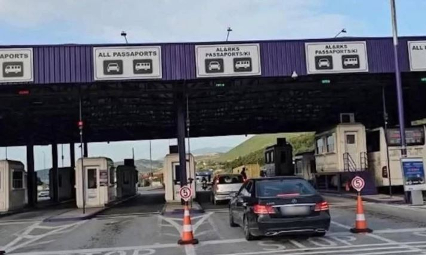 Kosova  zbarkon  drejt bregdetit shqiptar  fluks i madh në Morinë   mbi 26 mijë hyrje në 24 orë