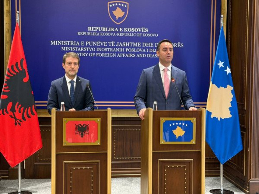  Kosova është prioritet absolut   Hoxha sjell mesazhe të fuqishme nga Tirana