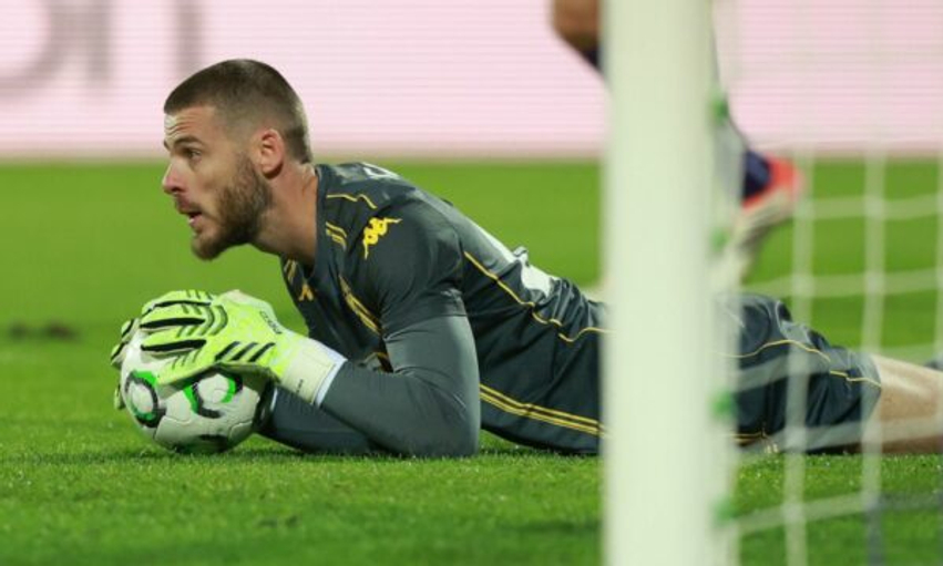 Juventusi kthen sytë nga David de Gea