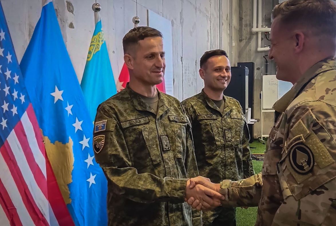 FSK avancon në arenën ndërkombëtare, eksperti i sigurisë tregon se çfarë përfiton Kosova