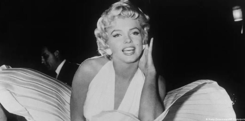 Bionde, mit, rebele: 100 vjet Marilyn Monroe