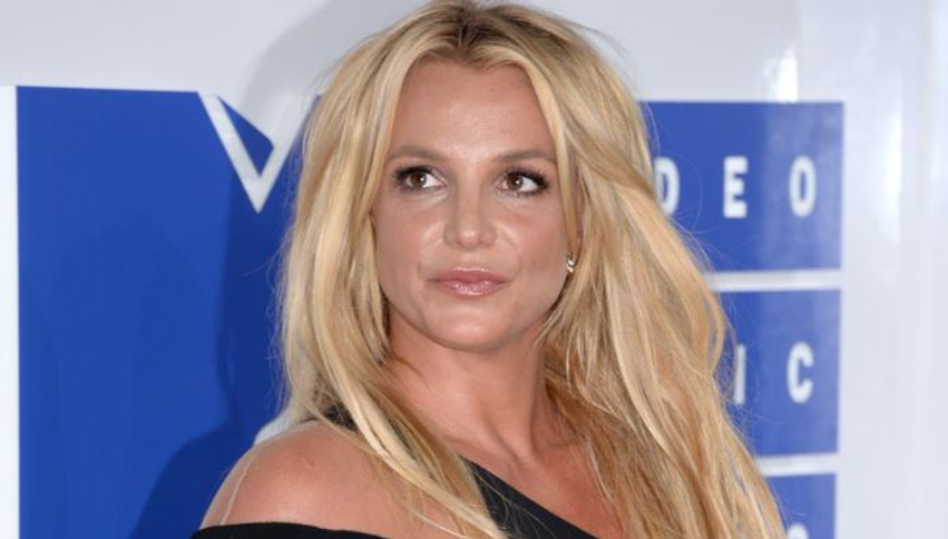 britney-spears-rrefehet-pas-rehabilitimit-me-zgjohen-disa-kujtime-qe-s-i-kontrolloj-dot