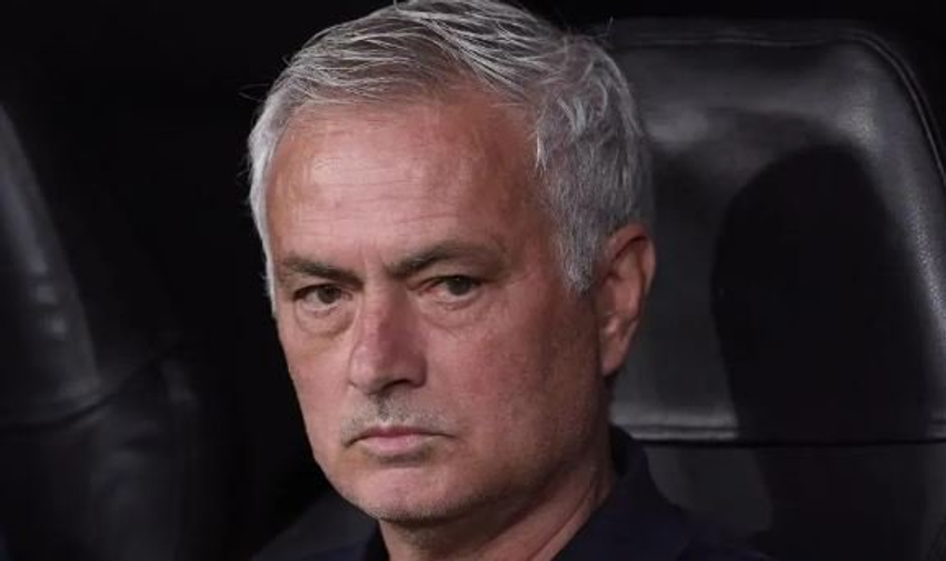 Mourinho vë me  shpatulla pas murit  drejtuesit e Real Madridit