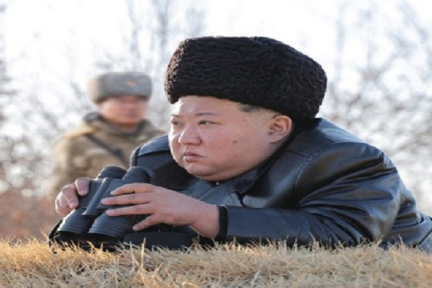 Kim Jong Un peshon mbi 140 kg  Koreja e Jugut po monitoron shëndetin e tij