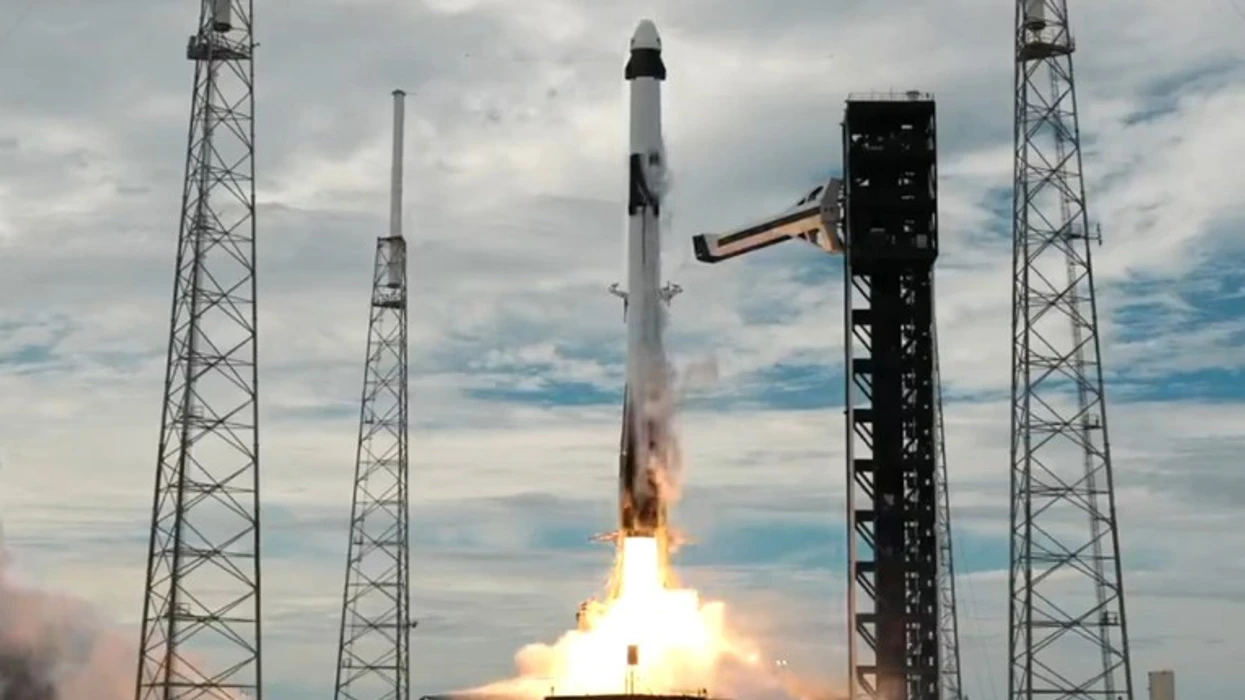 SpaceX dërgon ekuipazhin e ri drejt ISS-it