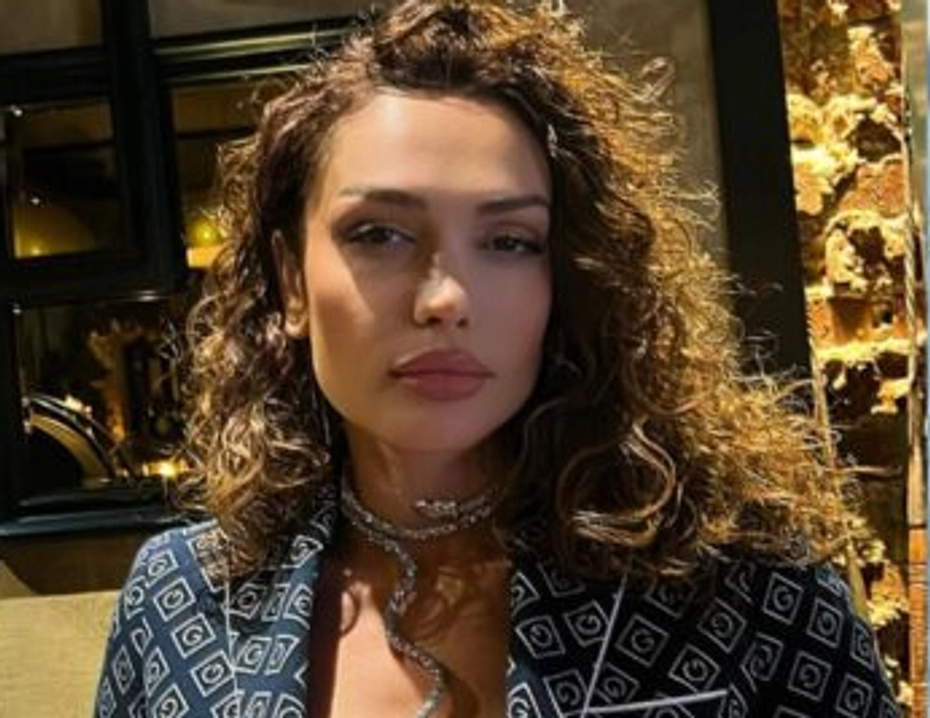 Drenusha Latifi reagon për videot intime që po qarkullojnë  Seksi nuk është turp  shkelja e intimitetit është