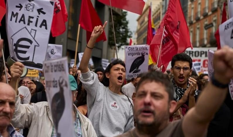 Protesta në 50 qytete në Spanjë