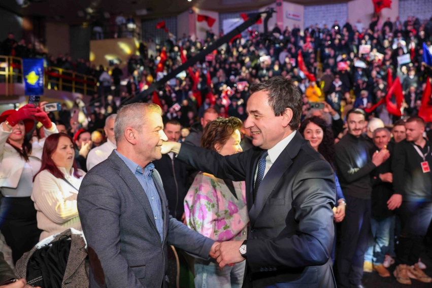 Gacaferi reagon ndaj protestuesve dhe OVL-UÇK-së: Pretendon se po kërkohen dy garanci nga Qeveria