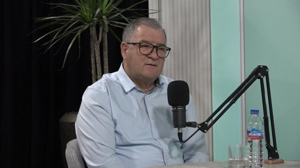 Alarmon kardiologu: Kujdes me proteinat dhe suplimentet