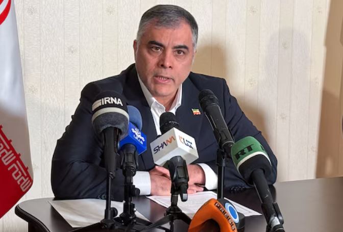 Jep dorëheqjen ministri iranian i naftës