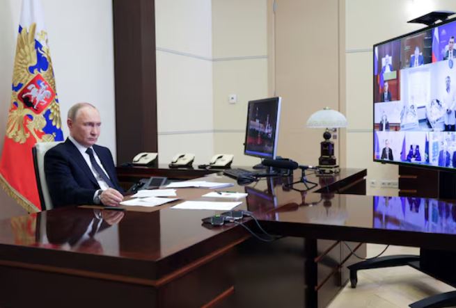 Rusia: Goditëm urën e Kievit dhe dy anije në Detin e Zi