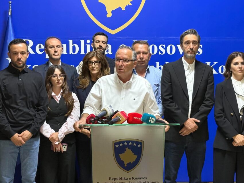 PDK: Qeveria të ndalë dhunën ndaj protestuesve dhe t’i përgjigjet kërkesës për miratimin e ligjit që mbron UÇK-në
