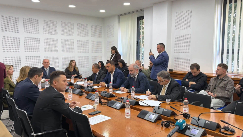 Komisioni për Legjislacion miraton plotësim ndryshimin e Ligjit për Specialen