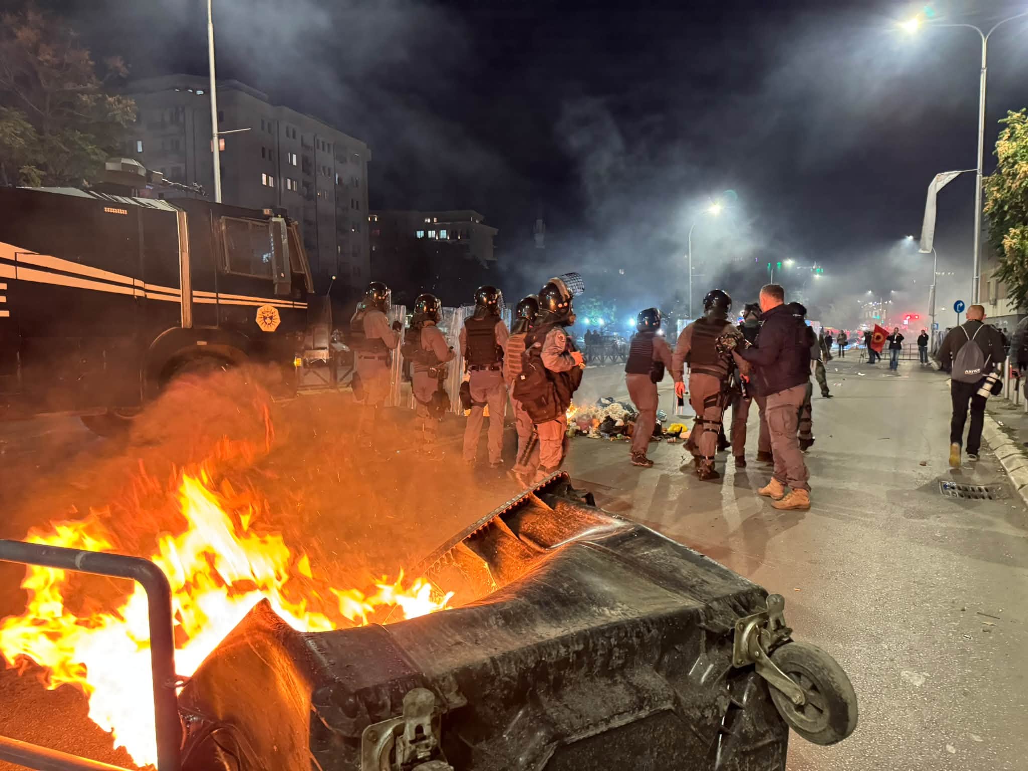 Pas tensioneve në Prishtinë, përfundon protesta – Policia tregon bilancin