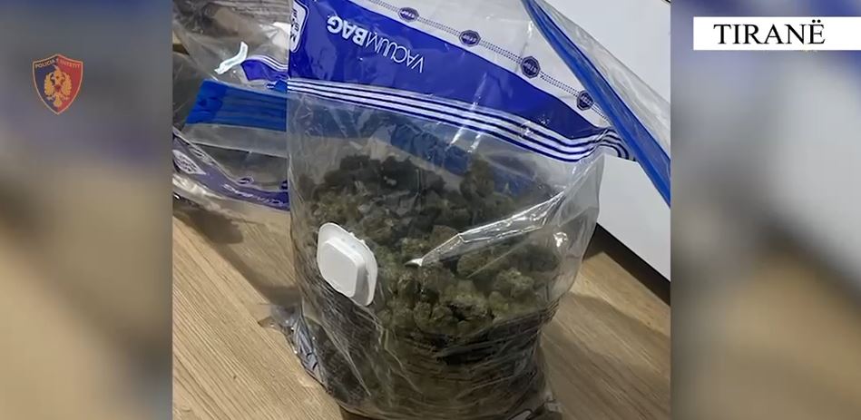 Aksioni “Shkolla të pastra”/ Arrestohet 35-vjeçari, sekuestrohet mbi 1 kg kanabis dhe kokainë