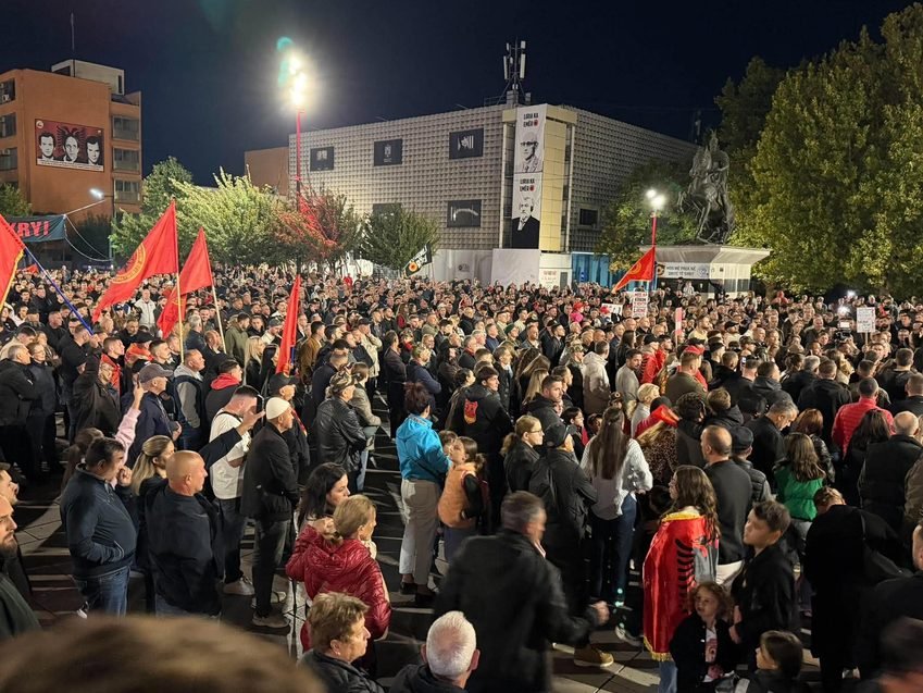 OVL-UÇK thërret protestuesit të mblidhen sot në sheshin e Prishtinës