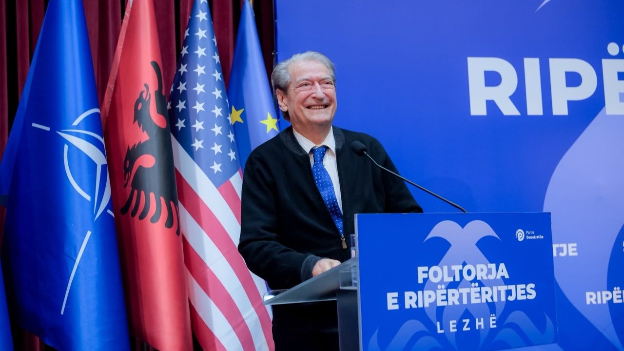 Berisha paralajmëron protestë kombëtare përpara Parlamentit: Nuk po marrim drejtimin e tubimit të qytetarëve