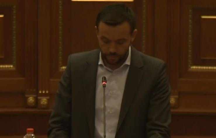 Propozohen Shiroka-Pula dhe Hoxha për presidente