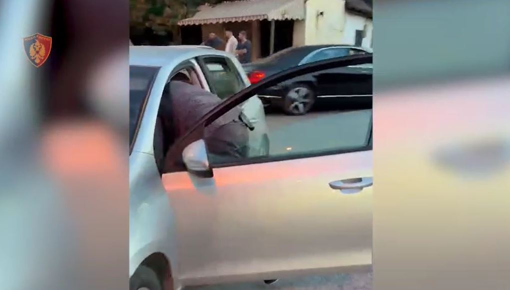 “Zhvendosja” goditet tentativën e shitjes së kokainës dhe kanabisit pranë shkollave, arrestohet 27-vjeçari në Librazhd 