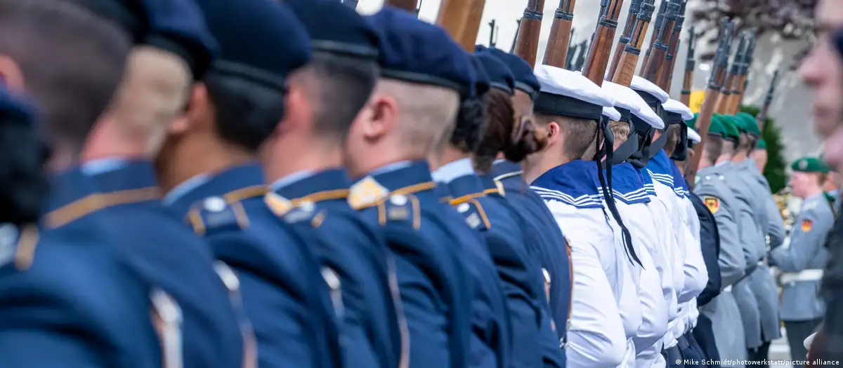 Rritet shumë numri i atyre që refuzojnë shërbimin ushtarak