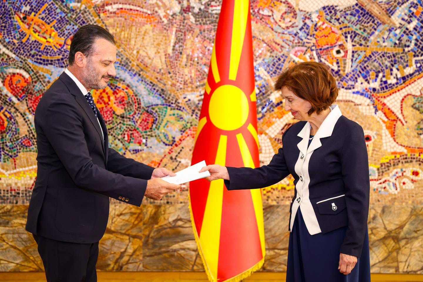 Ambasadori i ri grek në Shkup: Athina do ta mbështesë Maqedoninë e Veriut në rrugën drejt BE-së