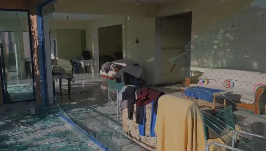 Shpërthen bombula e gazit në Roskovec/ Plagoset rëndë 75-vjeçarja, dëmtohet një kat i banesës