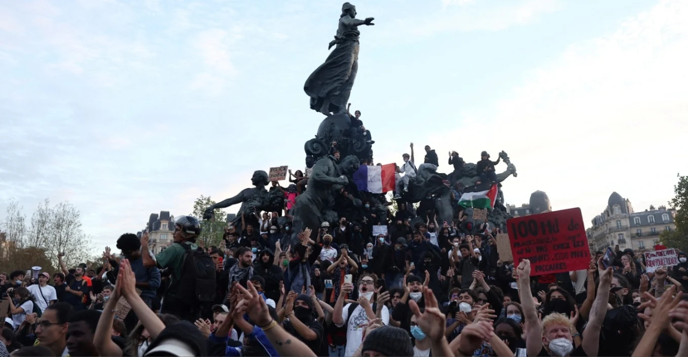 Protestat masive të studentëve në Francë, rihapen gradualisht shkollat