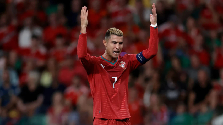 ronaldo-zbuloi-arsyen-e-largimit-nga-portugalia-por-tani-rrezikon-nje-denim-te-rende