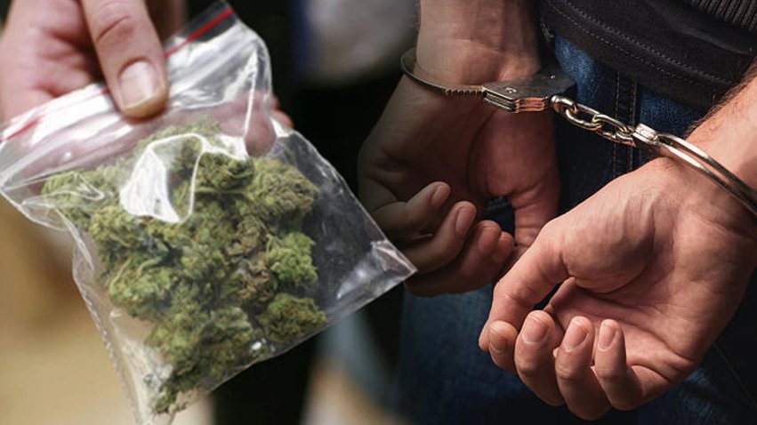 Kontroll në një shtëpi në Mitrovicë, policia sekuestron marihuanë dhe kokainë