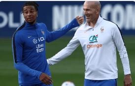 Zidane i bën një tjetër favor Real Madridit