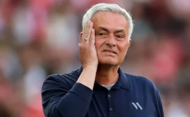 Mourinho për raportin me gjyqtarët: Nuk jam fajtor, jam fatkeq