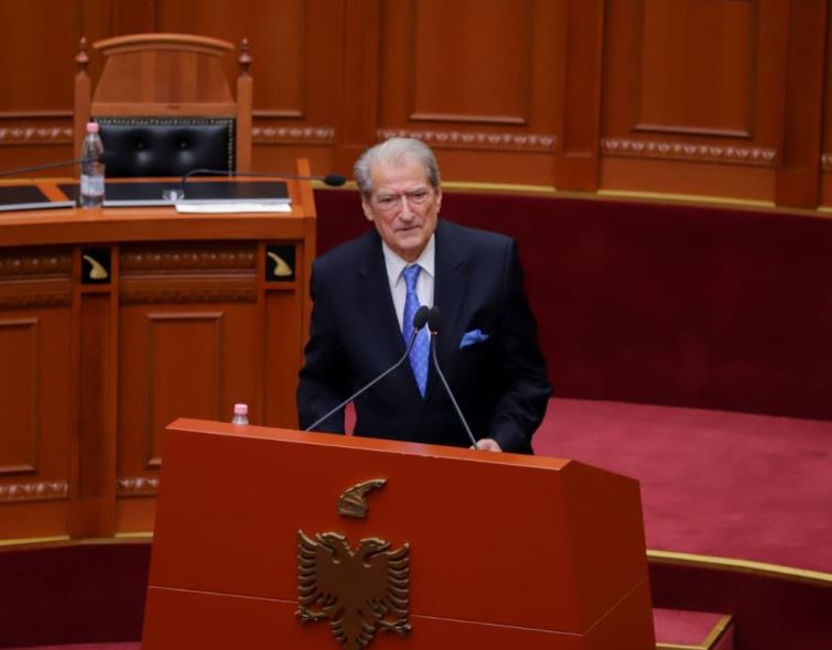 Berisha: Të shkojmë në referendum për Reformën Territoriale dhe të miratojmë variantin që votojnë