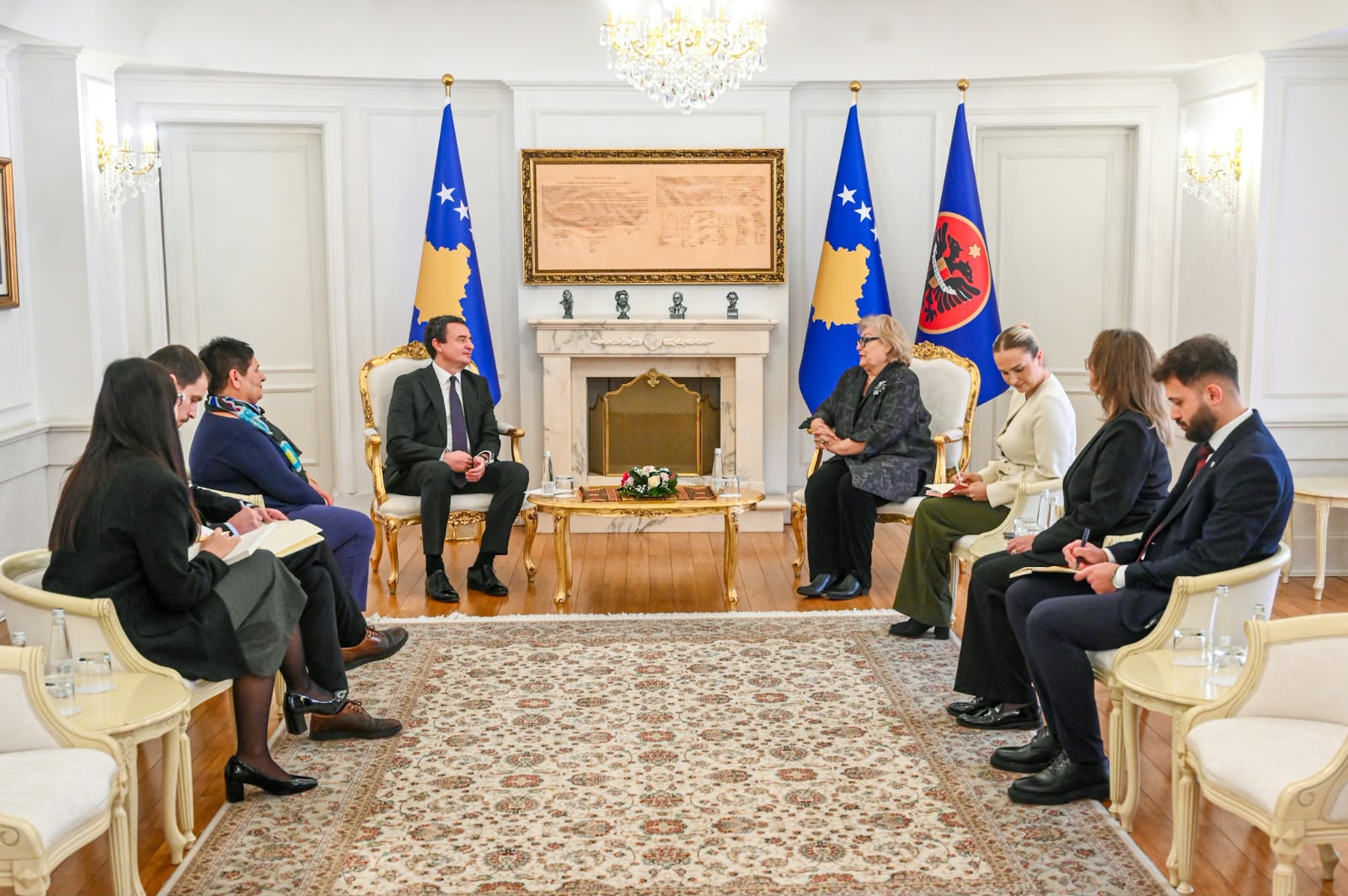 Takimi i parë, Shiroka-Pula dhe Kurti japin sinjalin për bashkëpunim – Presidenca jep detaje nga diskutimi
