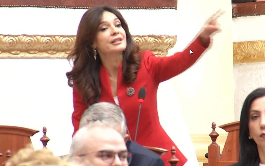 Spiropali debat me Bardhin në Kuvend: Ju nuk keni parti, keni vetëm një njeri