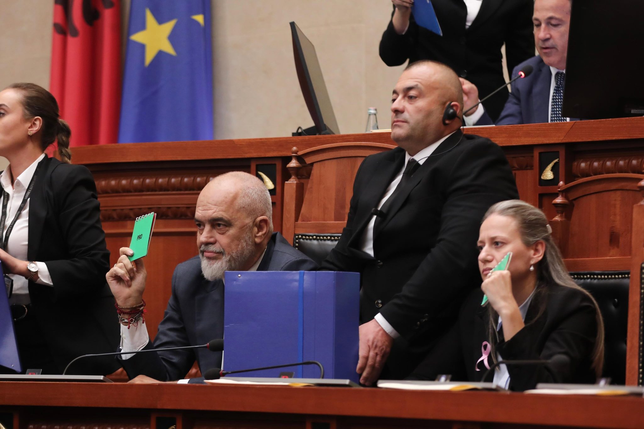 Rama reagon pas miratimit nga Parlamenti të reformës territoriale: Mos e nënvlerësoni PS-në