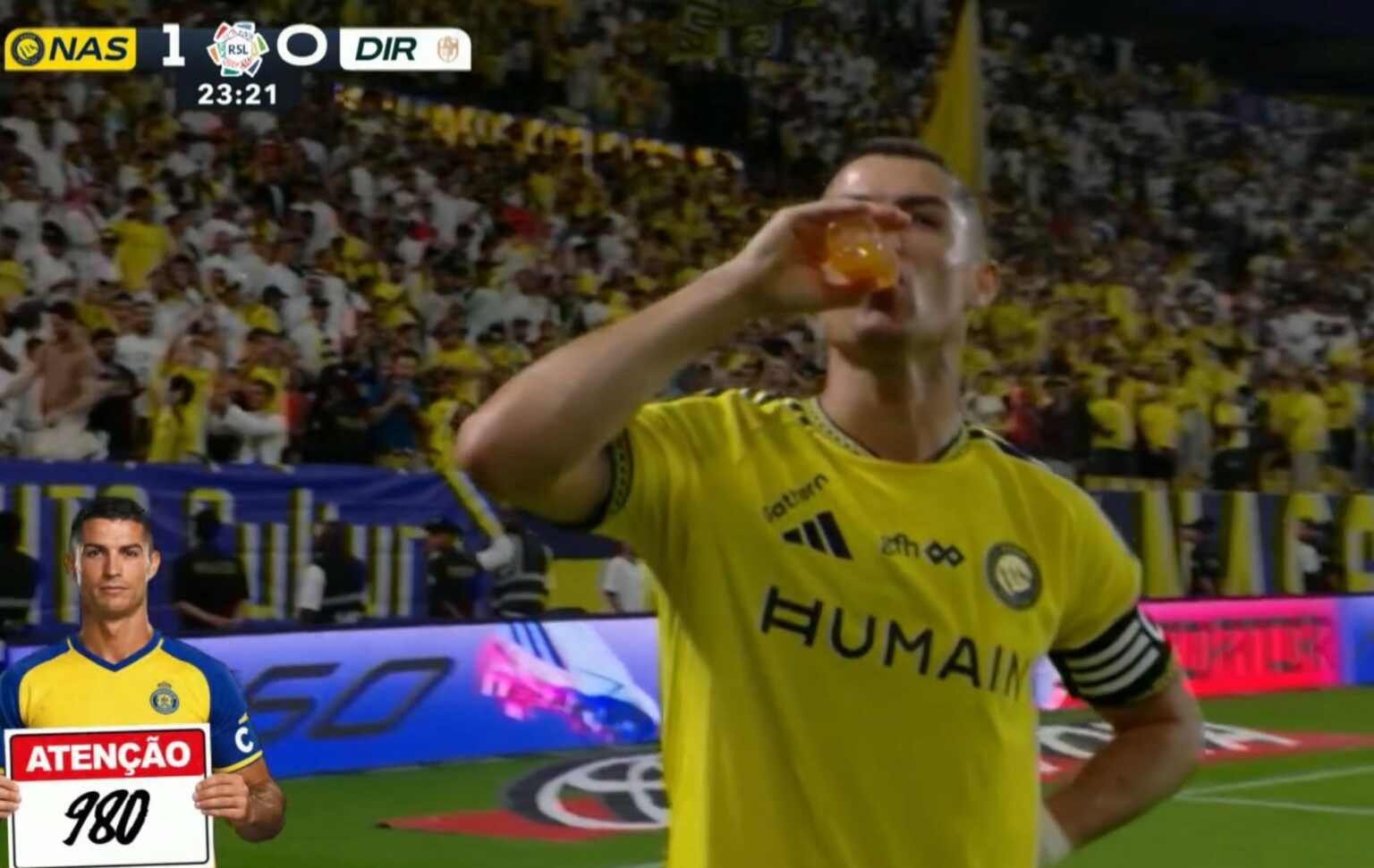 Ronaldo shënon golin e 980-të