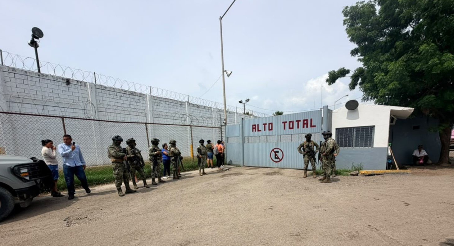 10 të vdekur nga përleshjet në burgun e Sinaloa të Meksikës, mes tyre edhe një i mitur