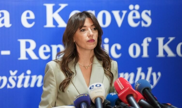 Haxhiu reagon pas vrasjes së dyfishtë në Gjilan 