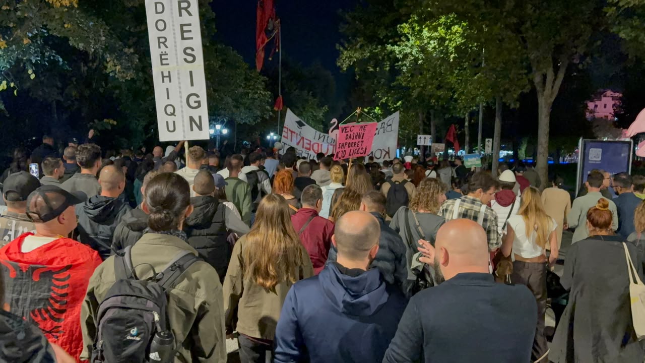 Sot dita e 132 e protestës, qytetarët të vendosur deri në largimin e qeverisë: Rama jep dorëheqjen