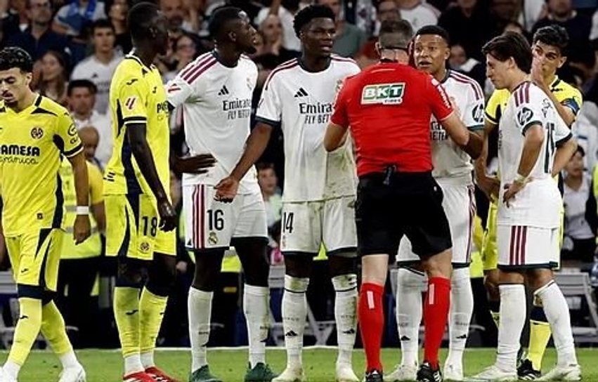 Real Madridi fiton ngushtë ndaj Villarrealit  Vinicius përjashtohet me karton të kuq
