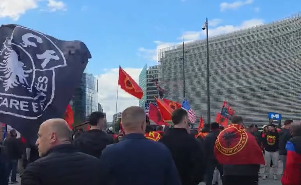 Zëri i shqiptarëve ngrihet në Bruksel