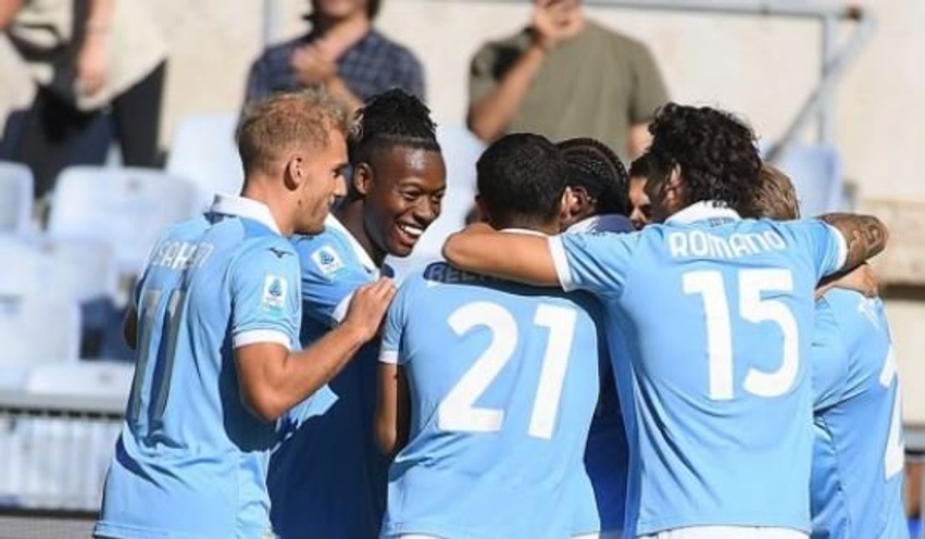 lazio-ben-detyren-ndaj-monza-dhe-nuk-i-ndahet-interit-ne-krye