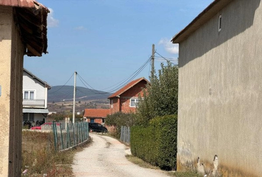 e-dhimbshme-moter-e-vella-qe-u-vrane-te-premten-varrosen-sot
