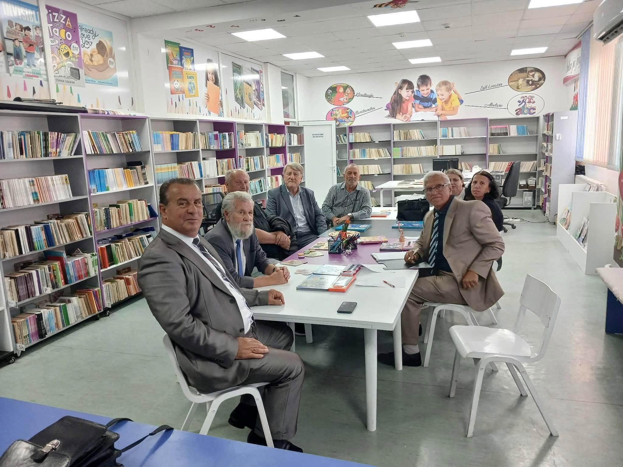 “Feniksi” vazhdon misionin letrar në Luginën e Preshevës: Avni Shaqiri rizgjidhet kryetar i Shoqatës së Shkrimtarëve