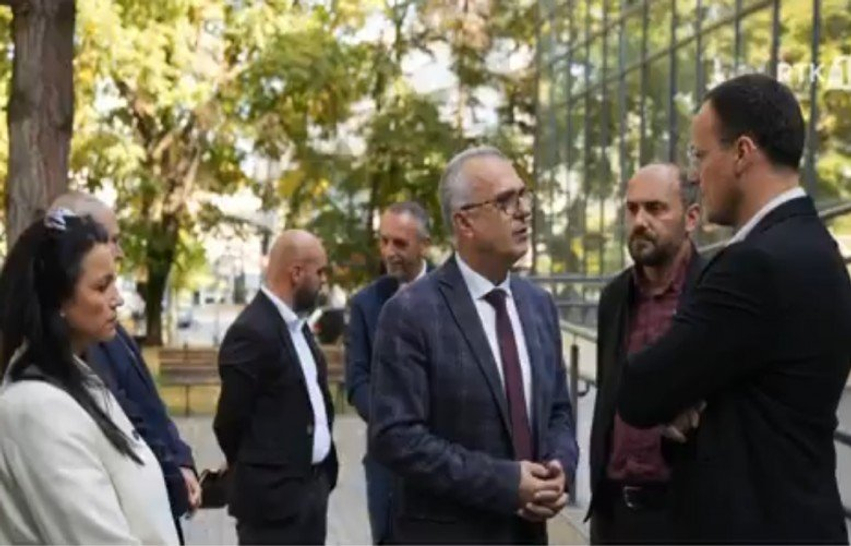 tri-vrasje-tronditin-gjilanin-nje-53-vjecar-dyshohet-se-vrau-djalin-e-tij